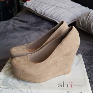 Nude tan wedge heels